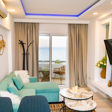 Lazuli Sea View Beachfront Ap 21 Larnaca Exteriör bild