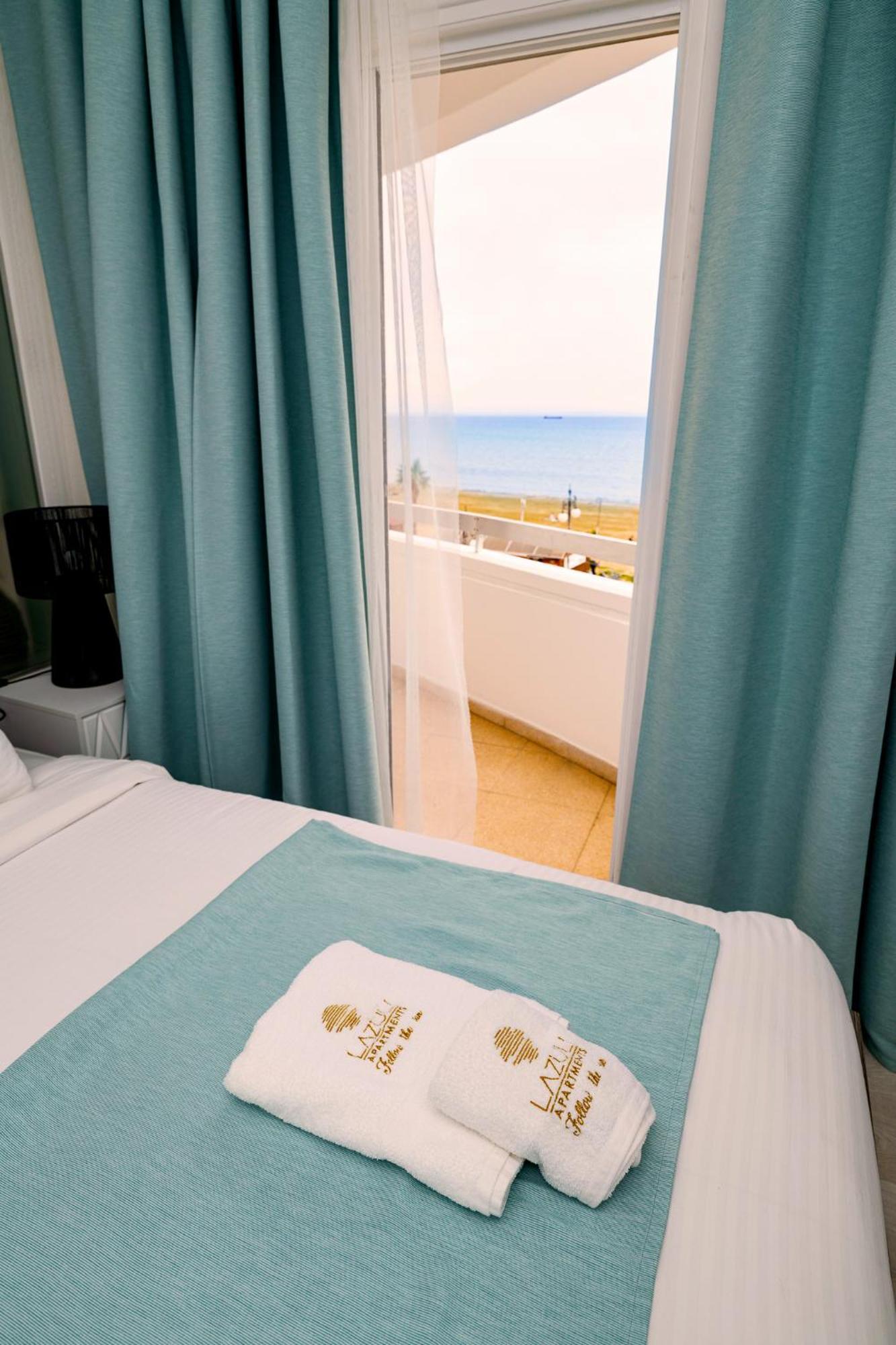 Lazuli Sea View Beachfront Ap 21 Larnaca Exteriör bild